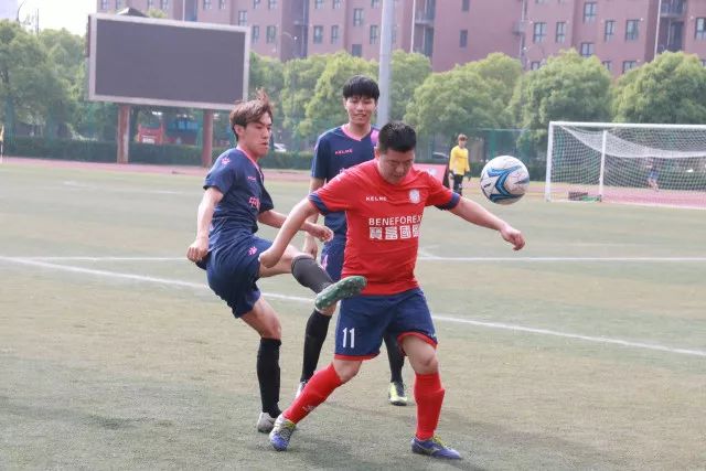特朗普透露与伊朗的密谈，强调双方可走向伟大或毁灭